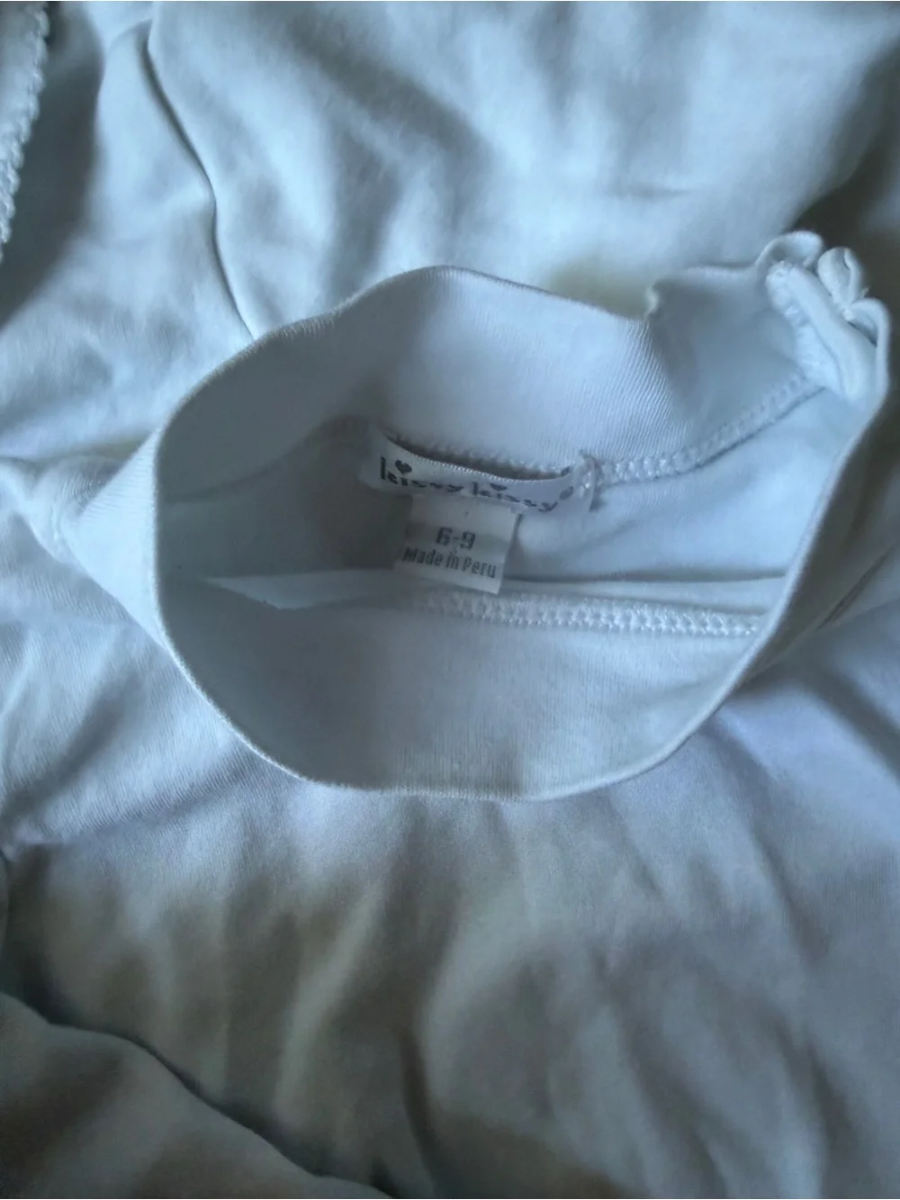 3 Kissy Kissy Peter Pan Collar